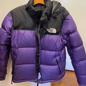 Women Sz S North Face down jacket.